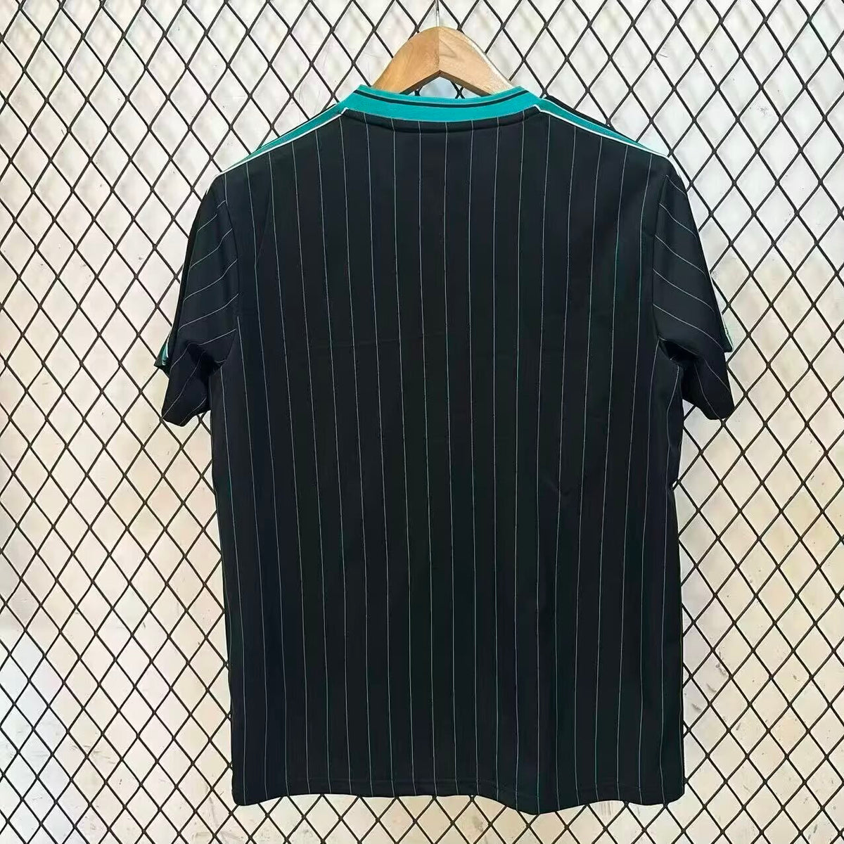 Camisola dos Ícones da Bancada do Liverpool FC 2025-2026
