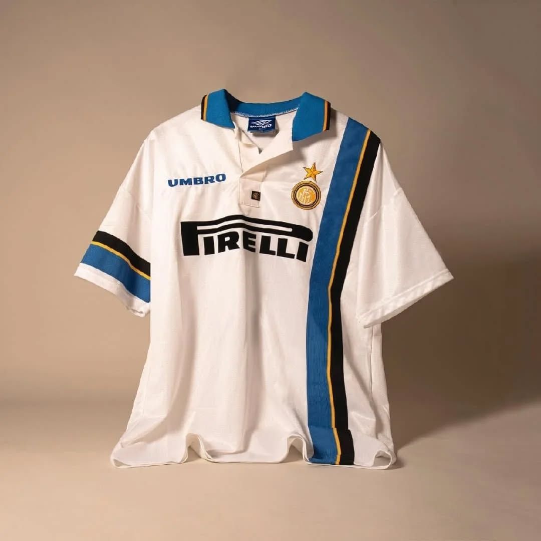 Inter de Milán Away 1996/97 – Retro Edition